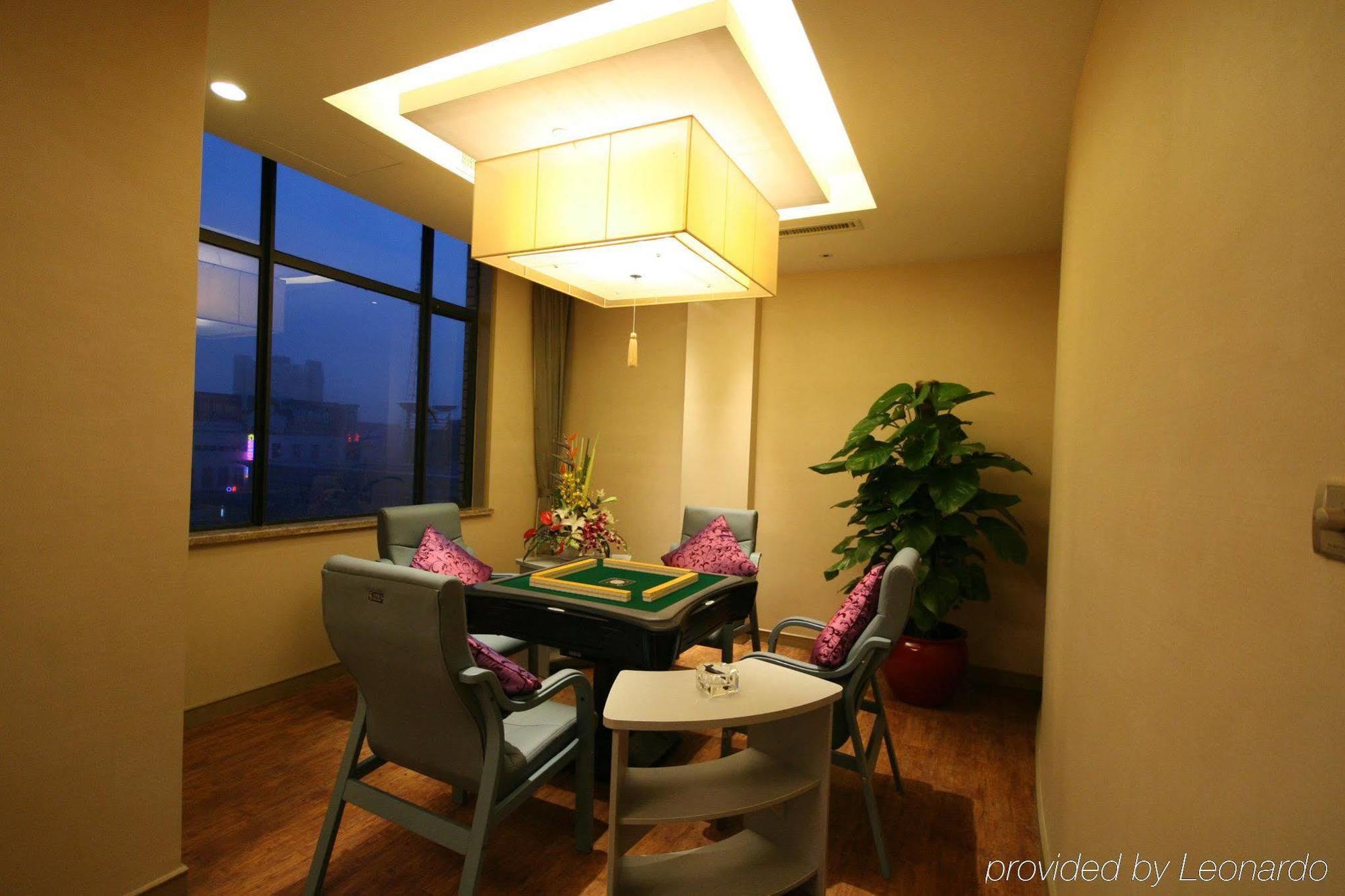 Four Seasons Rayli Hotel Ningbo Facilidades foto